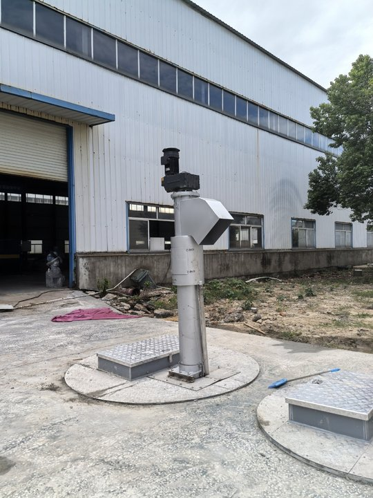 垂直螺旋格柵機：有限空間里的全能“清道夫”，為污水預(yù)處理帶來革新